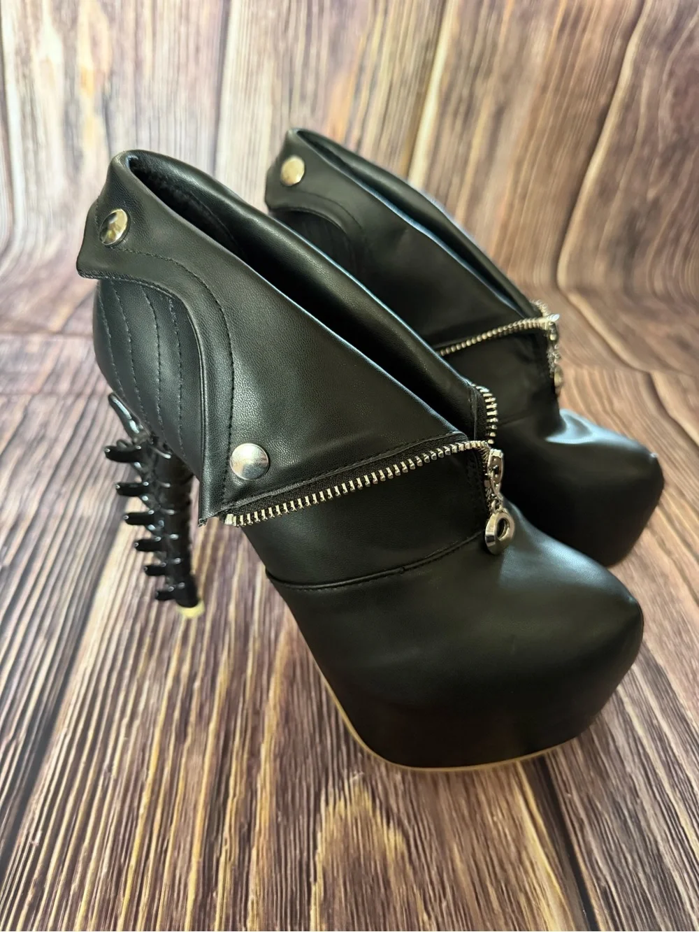Show Story Platform Ankle Booties With Skeletal Spine Shaped Heel Size 8.5